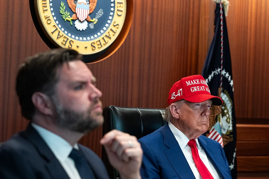 Trump öppnar dörren för regimskifte: Make Iran Great Again
